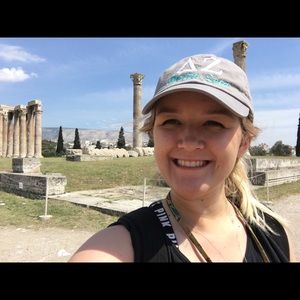 Meet your Posher, Emily